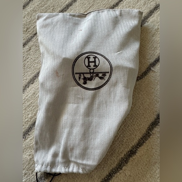 New - Iconic Black Slide Sandals - Picture 5 of 5